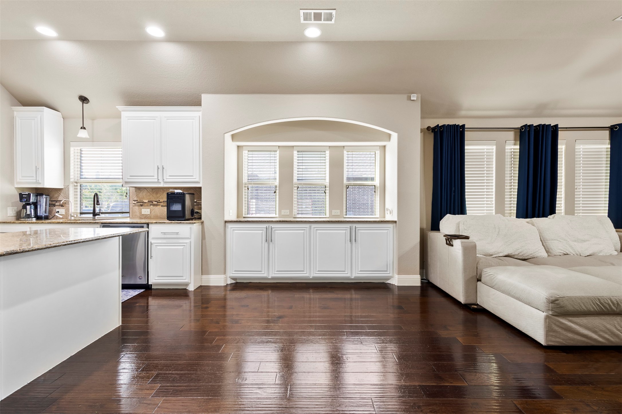 1109 Wheatland Terrace Waxahachie TX 75165