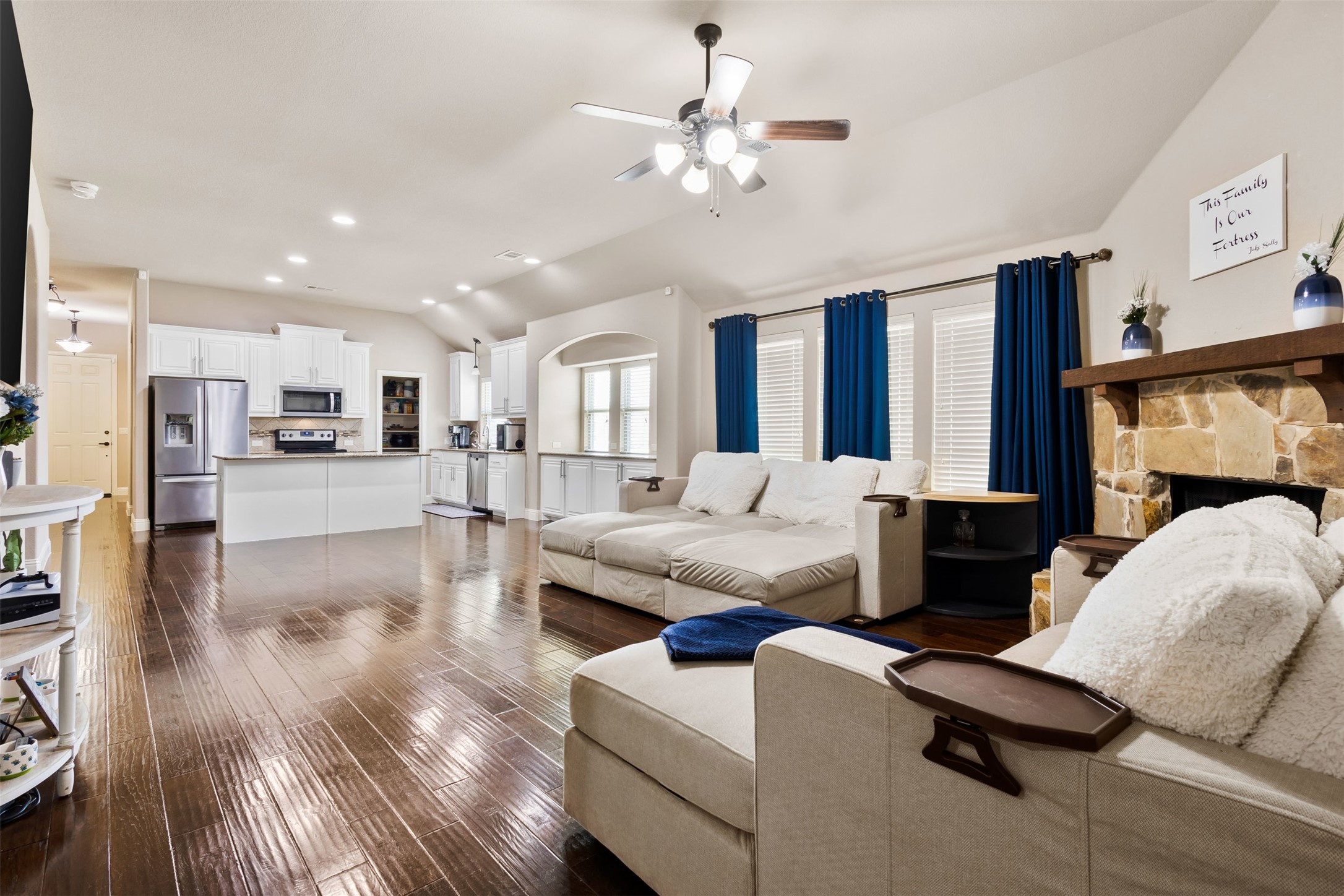 1109 Wheatland Terrace Waxahachie TX 75165