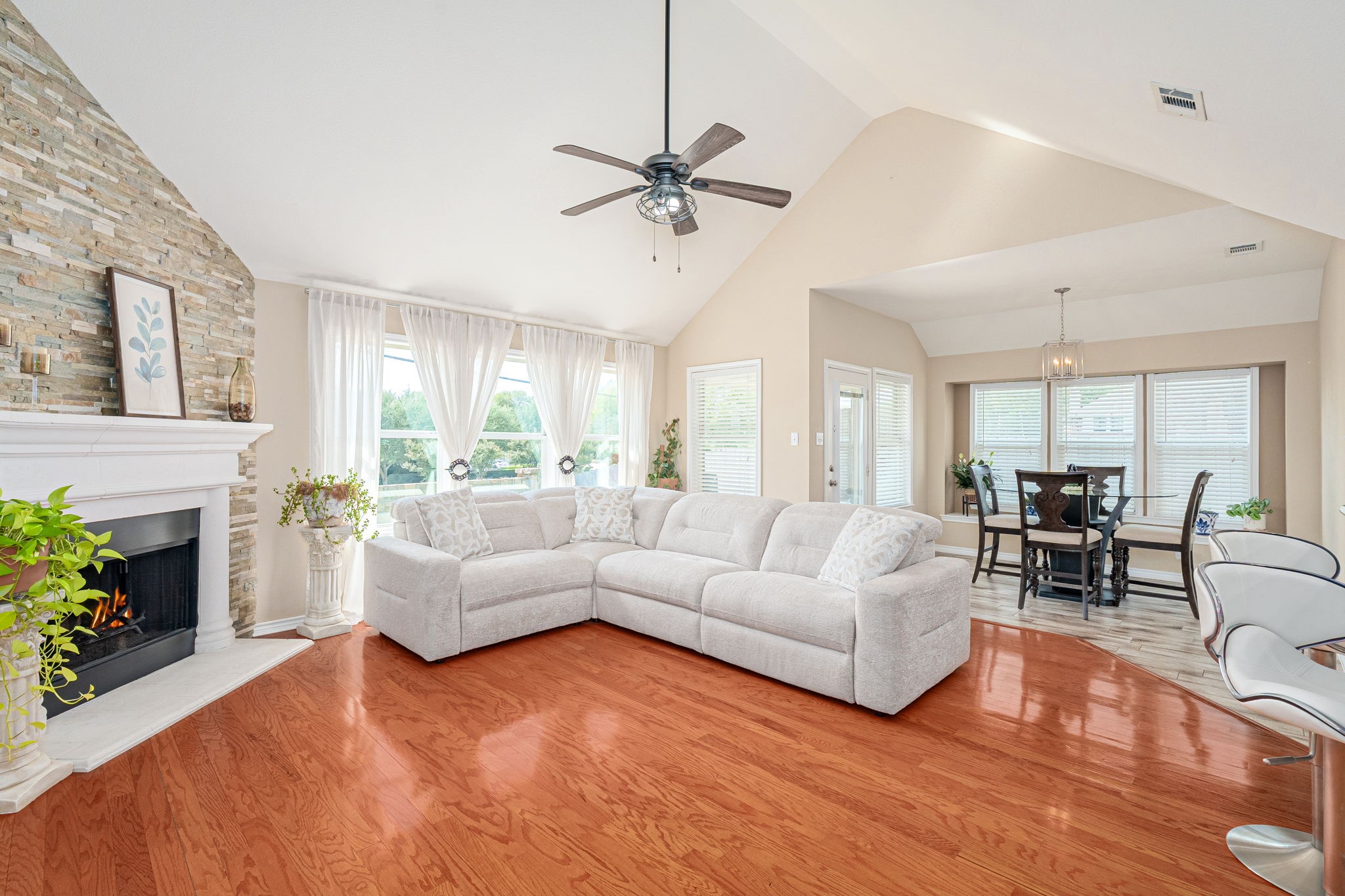 5201 Lake Bend Drive Mckinney TX 75071