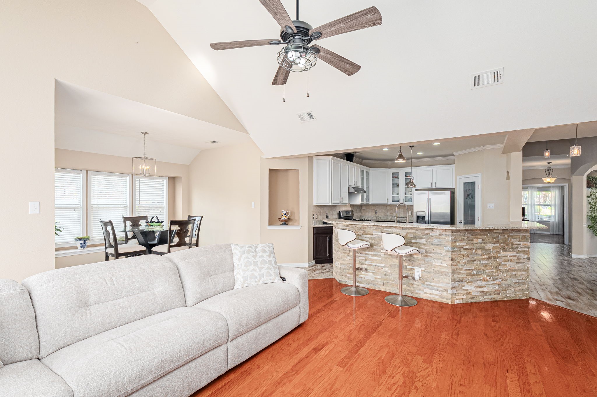 5201 Lake Bend Drive Mckinney TX 75071