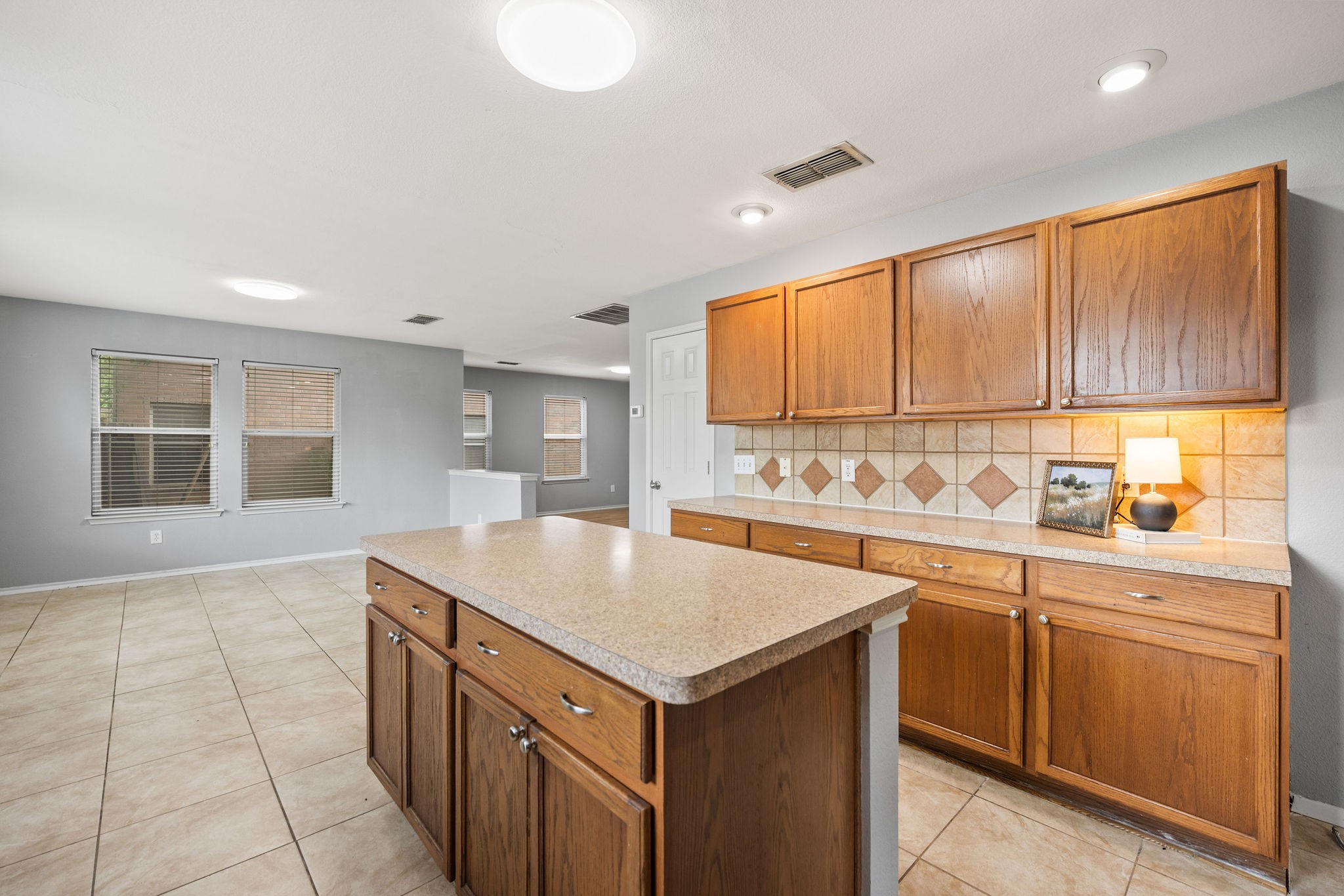 601 Amy Way Euless TX 76039