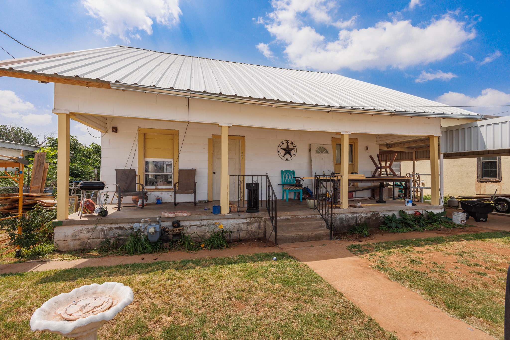2202 Chester Street Sweetwater TX 79556