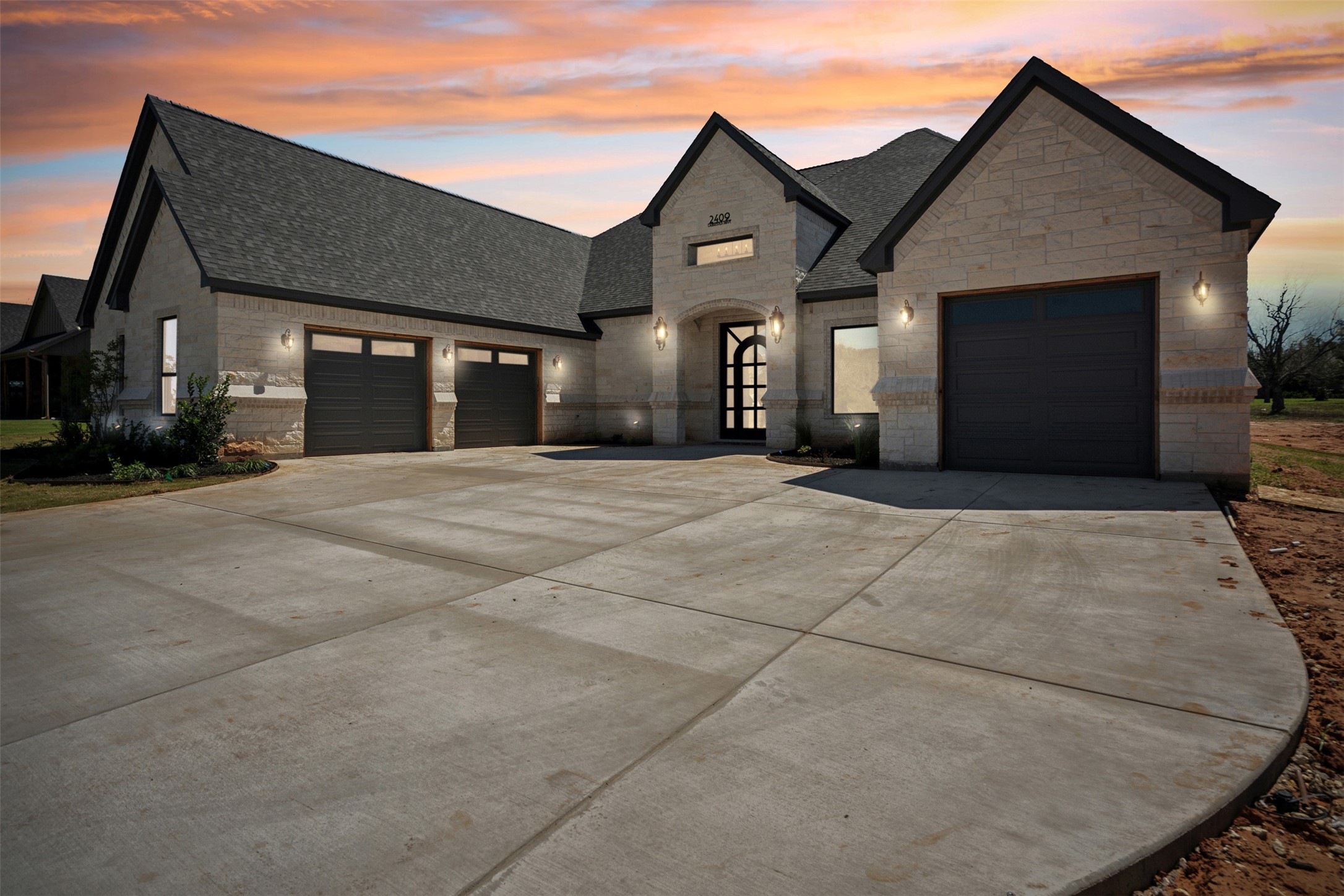 2409 Candlestick Drive Granbury TX 76049