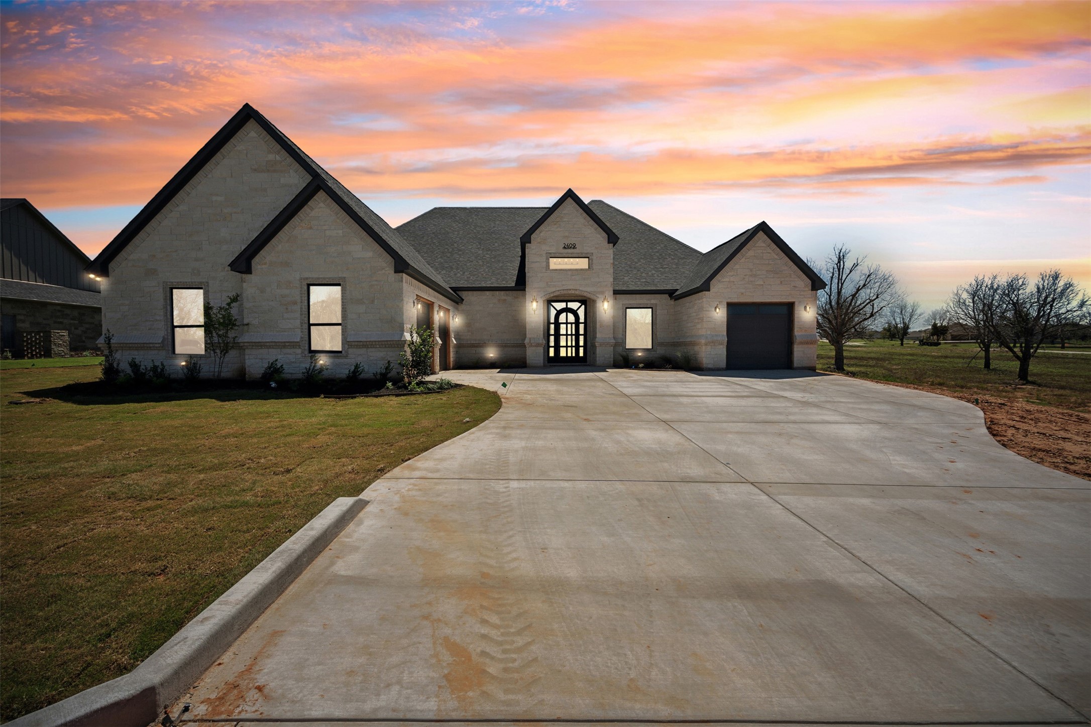 2409 Candlestick Drive Granbury TX 76049
