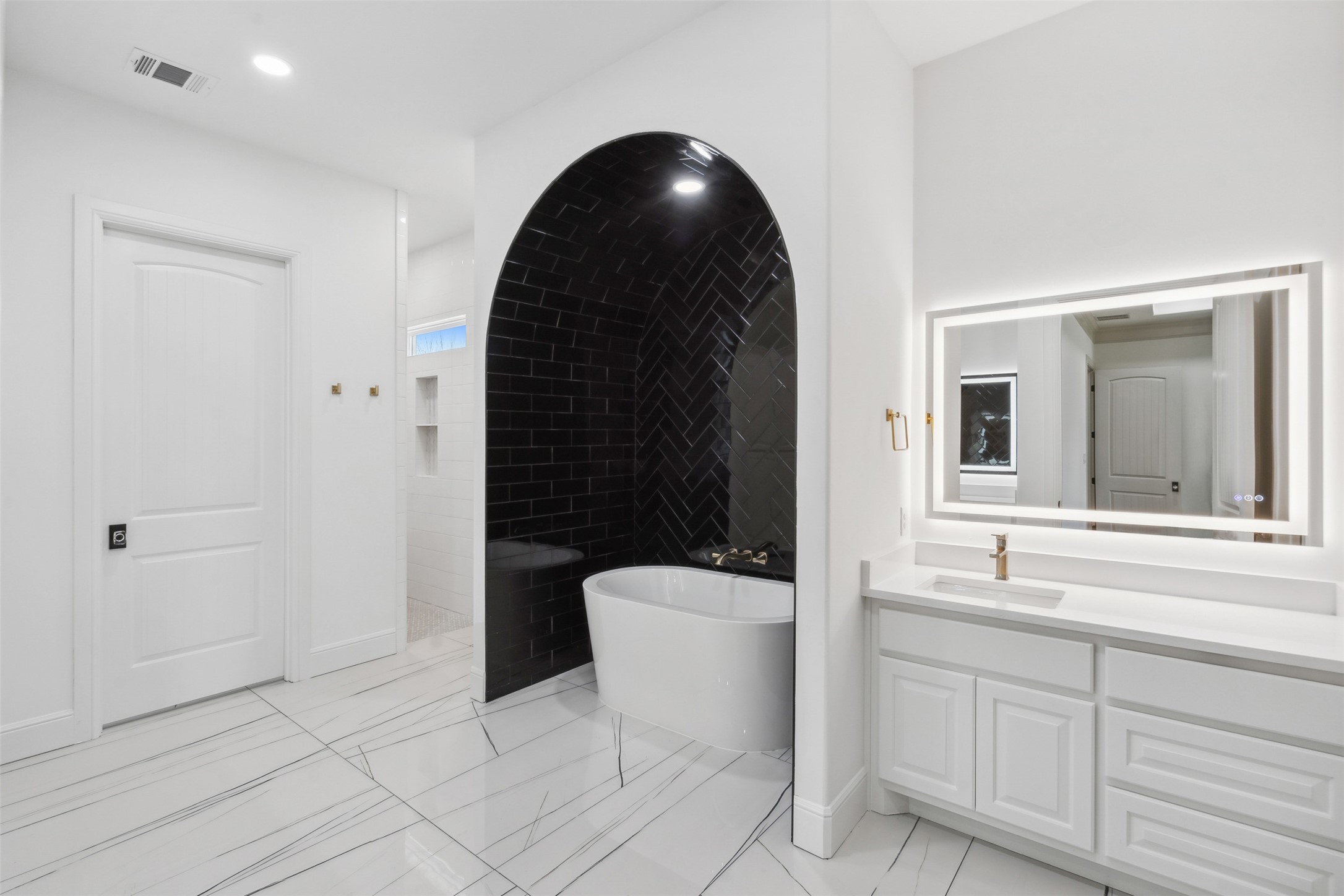 2409 Candlestick Drive Granbury TX 76049