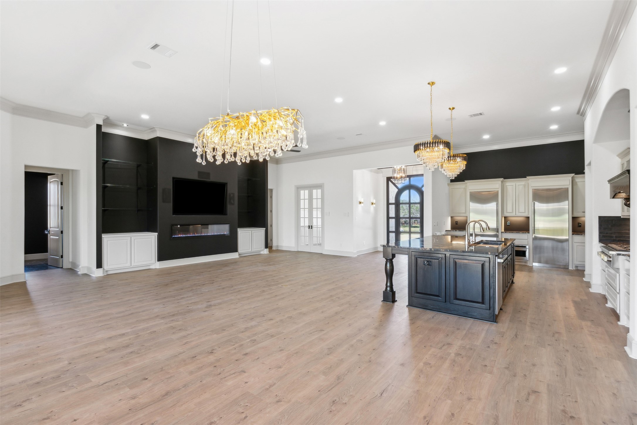 2409 Candlestick Drive Granbury TX 76049