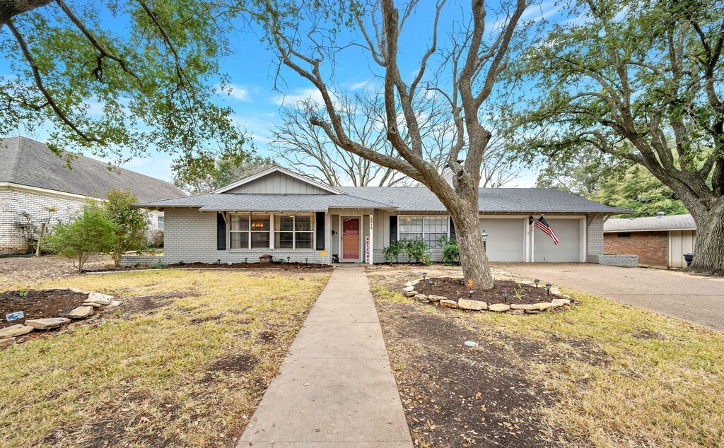 2016 Wooded Acres Drive Waco TX 76710