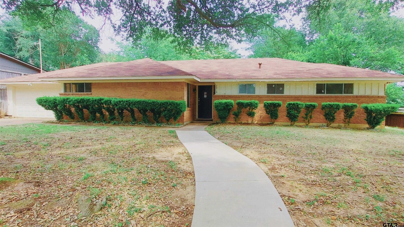 2918 Bain Place Tyler TX 75701