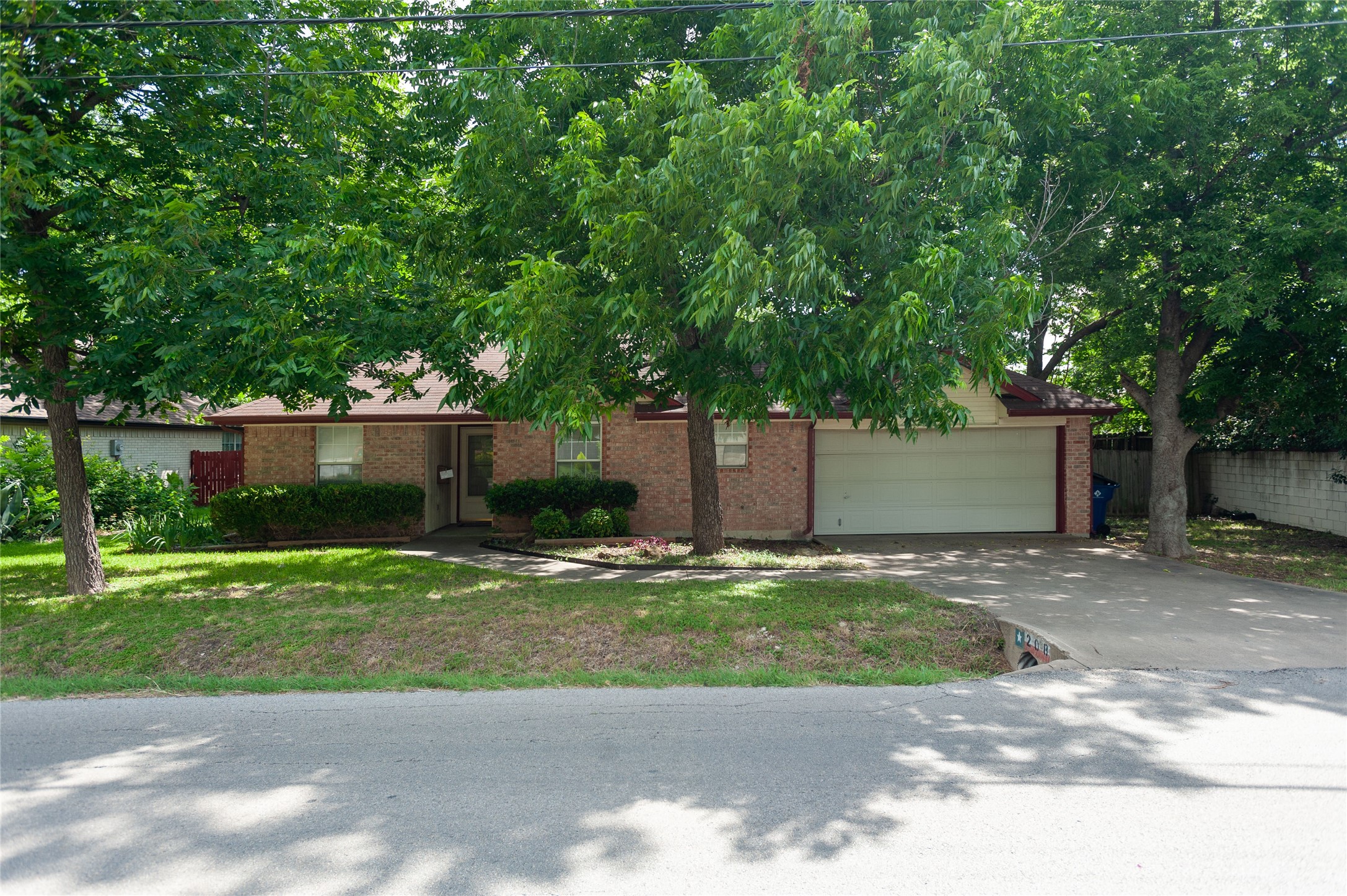 208 John Arden Drive Waxahachie TX 75165