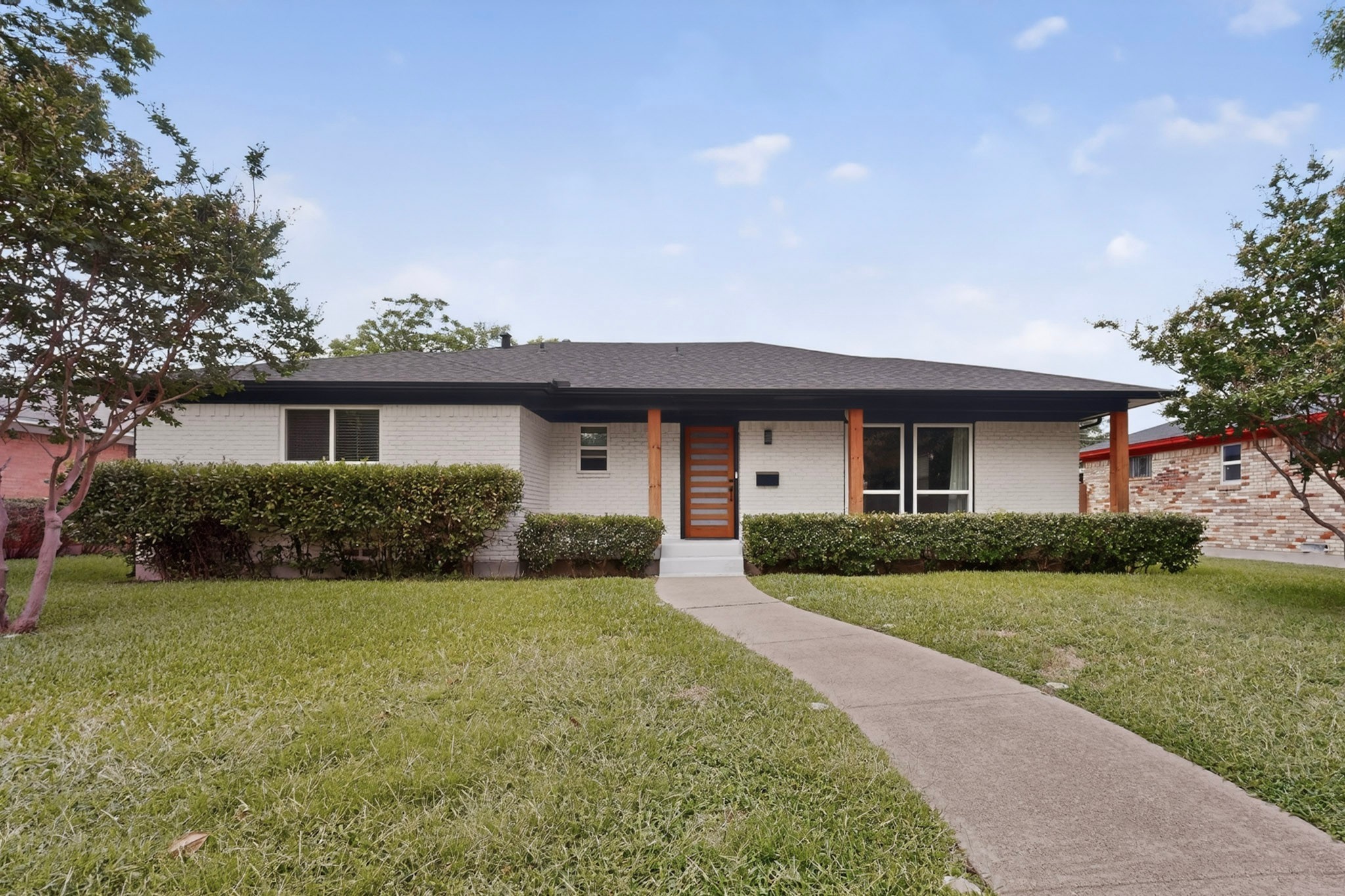 5822 Enchanted Lane Dallas TX 75227