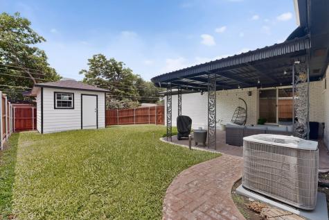 5822 Enchanted Lane Dallas TX 75227