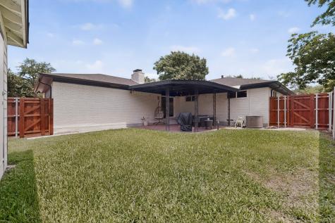 5822 Enchanted Lane Dallas TX 75227