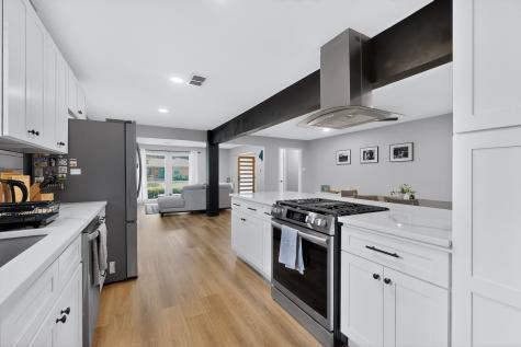5822 Enchanted Lane Dallas TX 75227