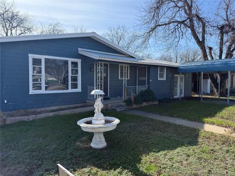 501 Needham Street Coleman TX 76834