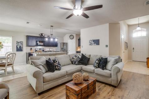 201 Bridlewood Street Azle TX 76020