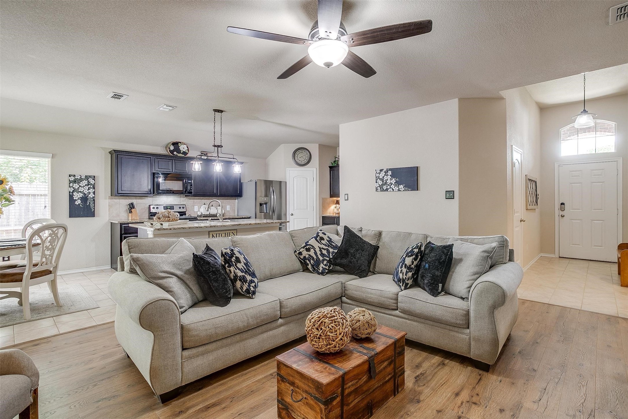 201 Bridlewood Street Azle TX 76020