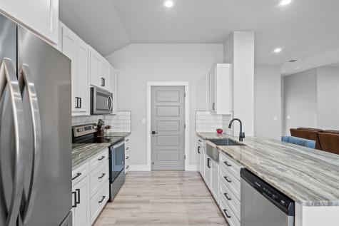 2500 Creek Drive Granbury TX 76048