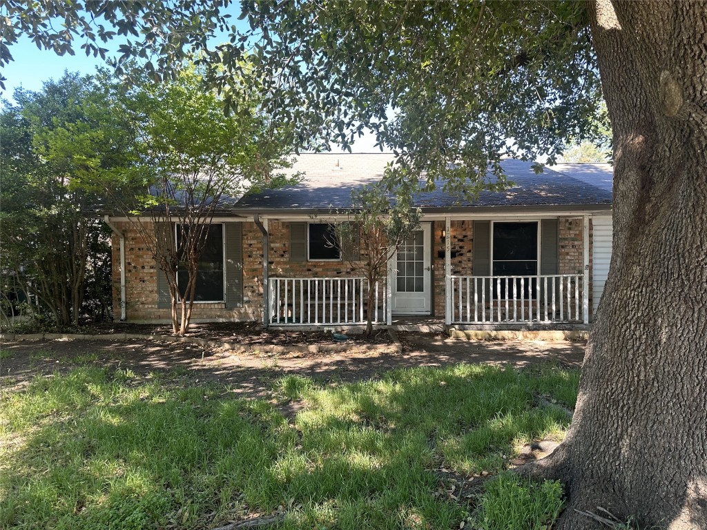 1215 Rancho Drive Mesquite TX 75149