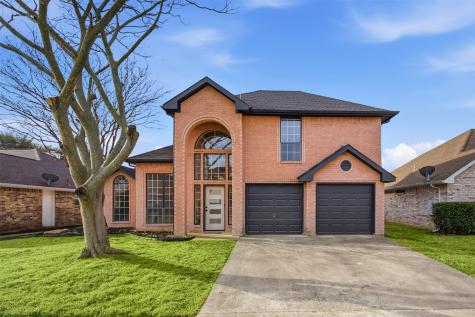 208 W Glen Meadow Drive Glenn Heights TX 75154