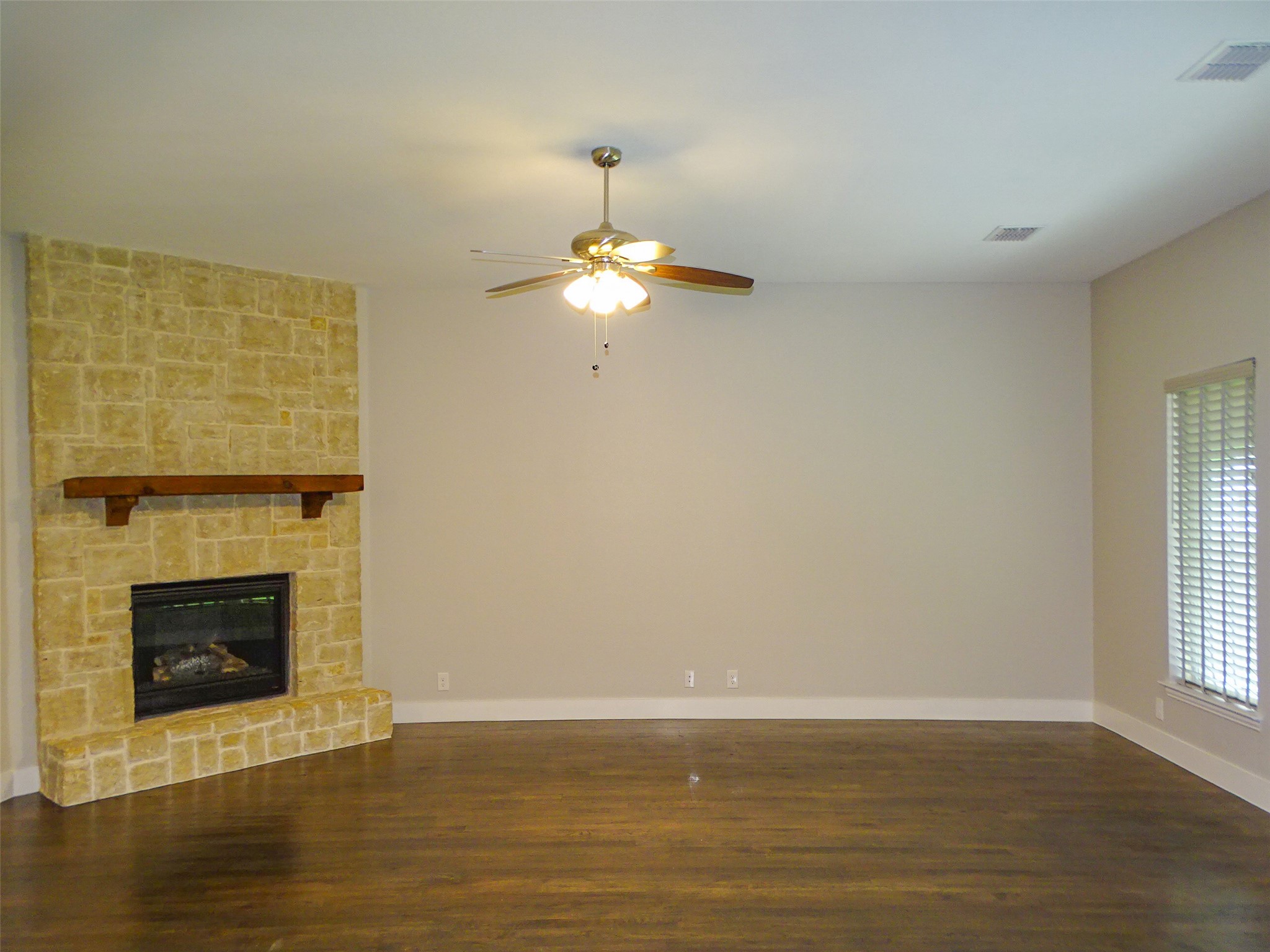2125 Flora Lane Desoto TX 75115
