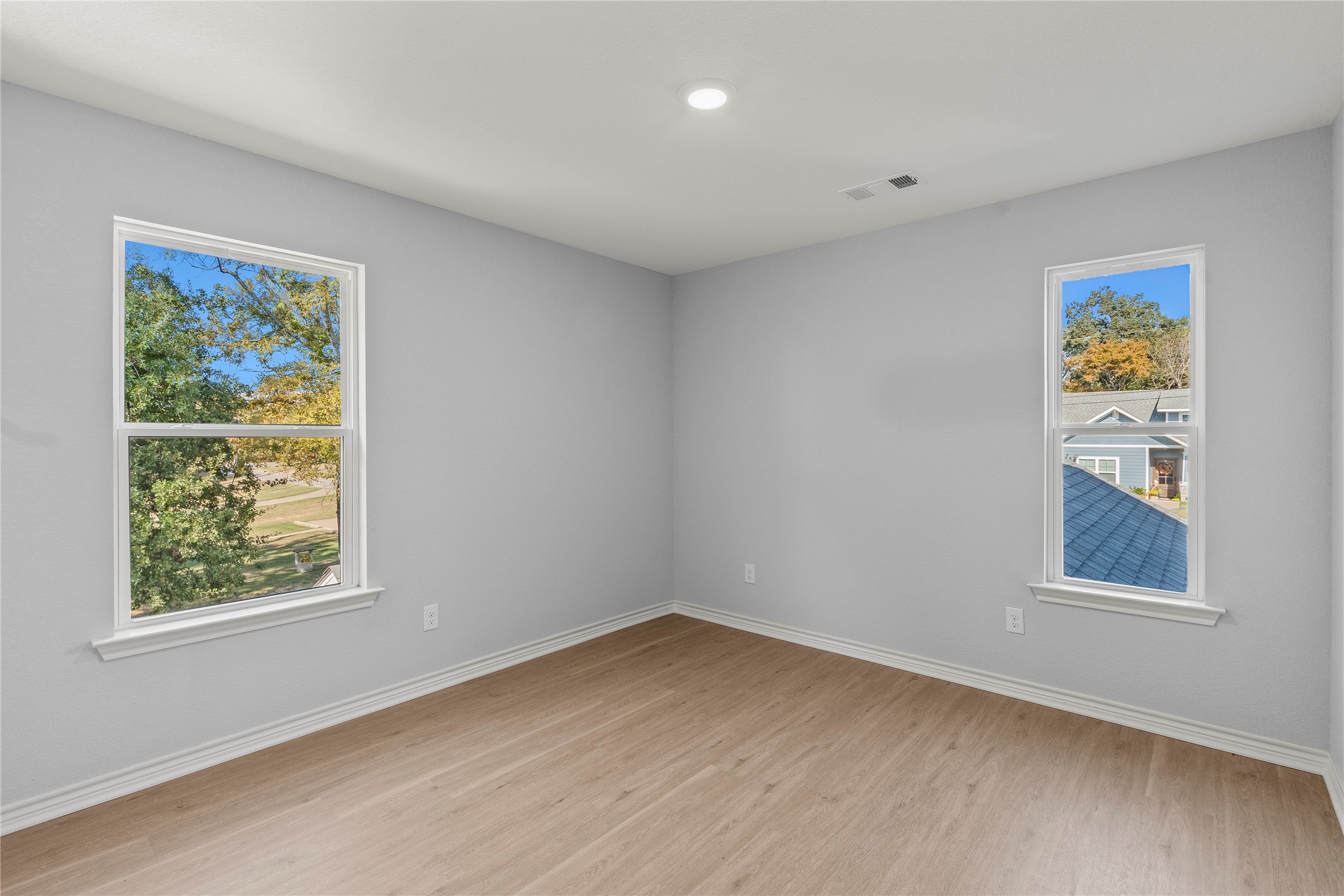 314 Oak Creek Drive Tool TX 75143