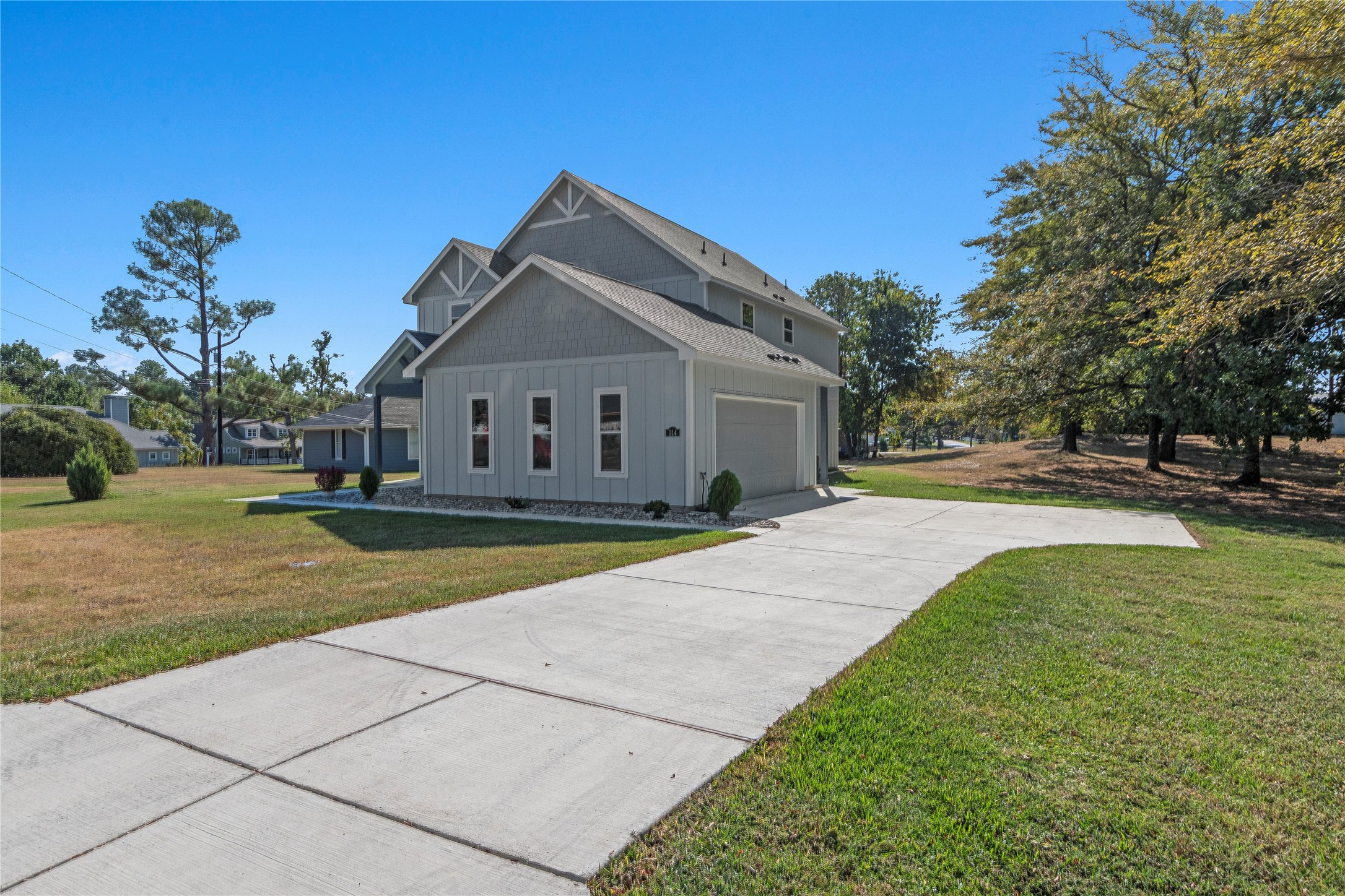314 Oak Creek Drive Tool TX 75143