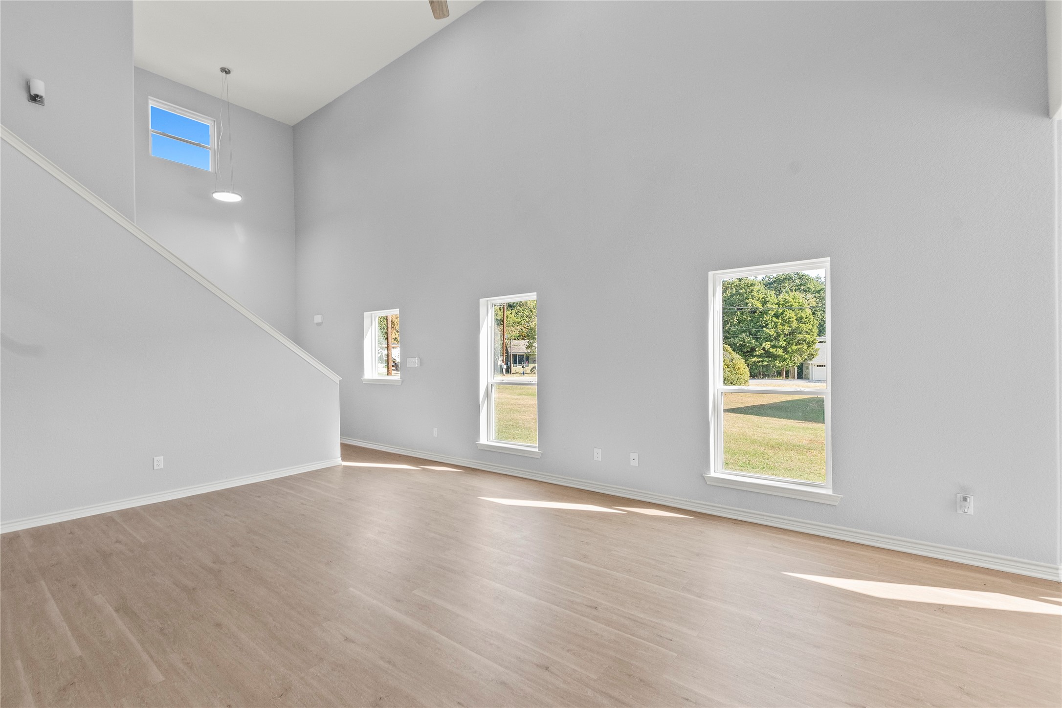 314 Oak Creek Drive Tool TX 75143