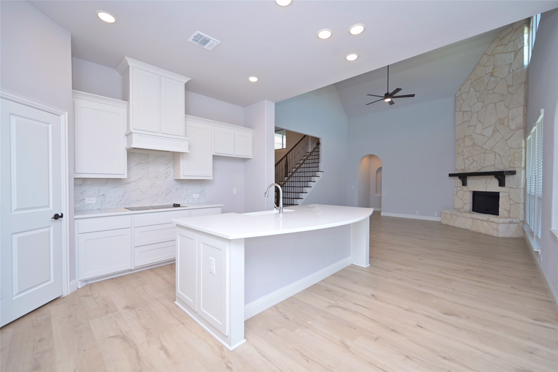 12600 Eagles Bluff Godley TX 76044