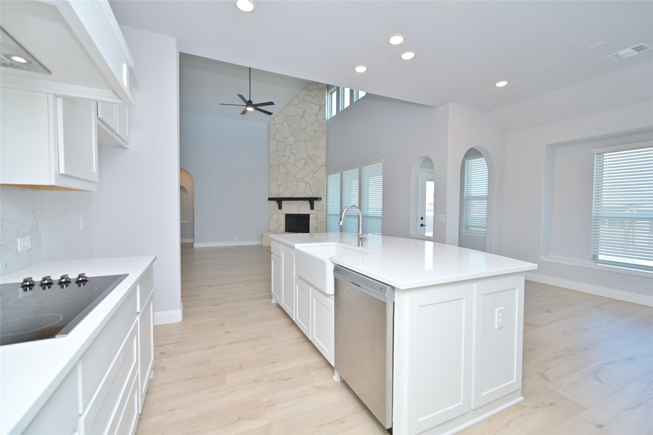 12600 Eagles Bluff Godley TX 76044