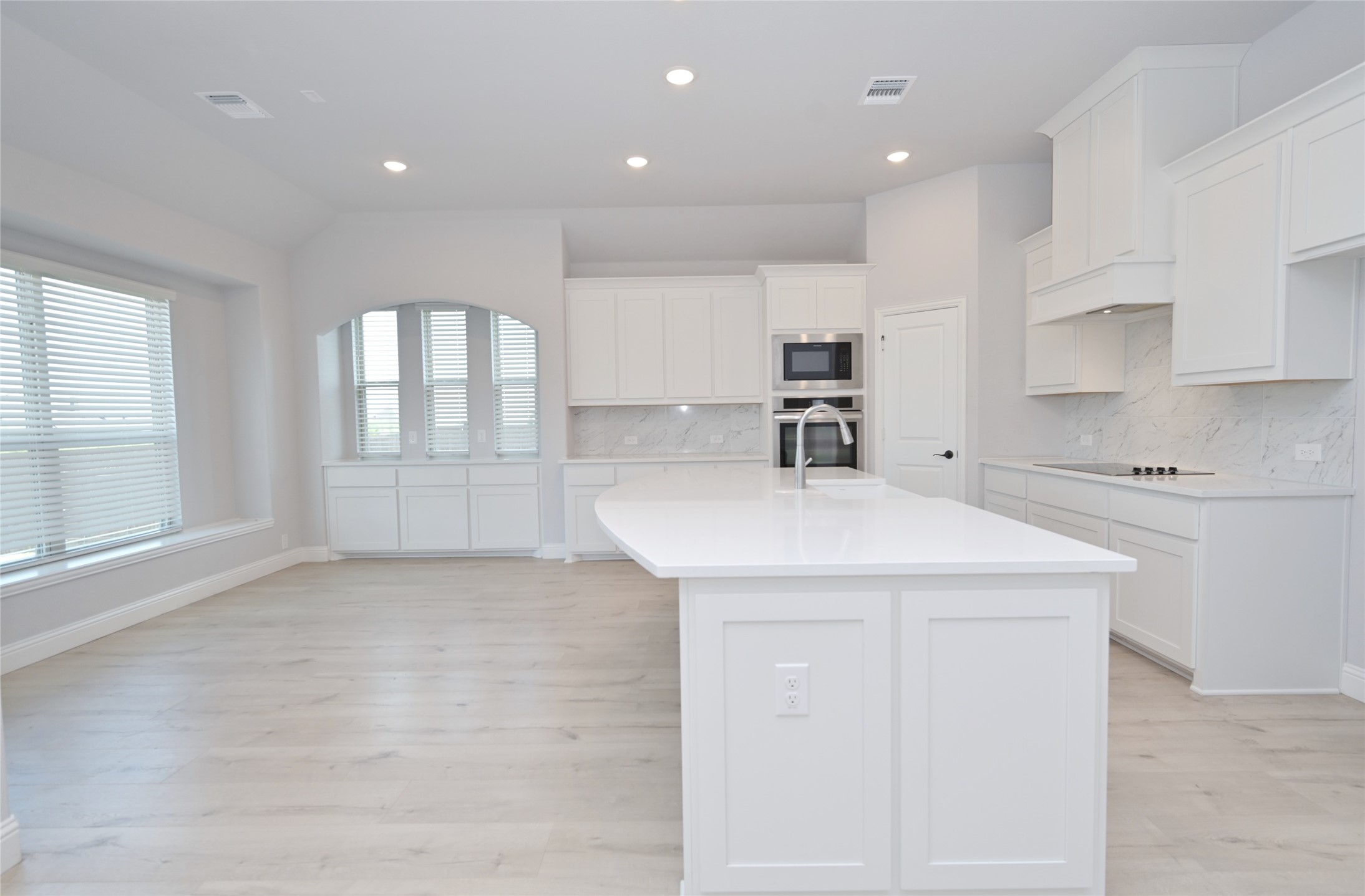 12600 Eagles Bluff Godley TX 76044