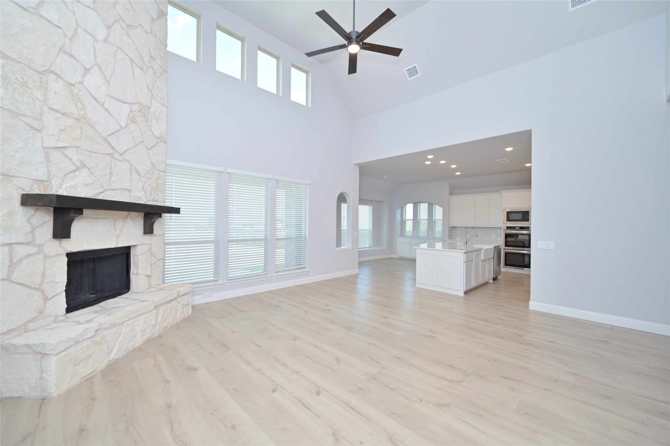 12600 Eagles Bluff Godley TX 76044