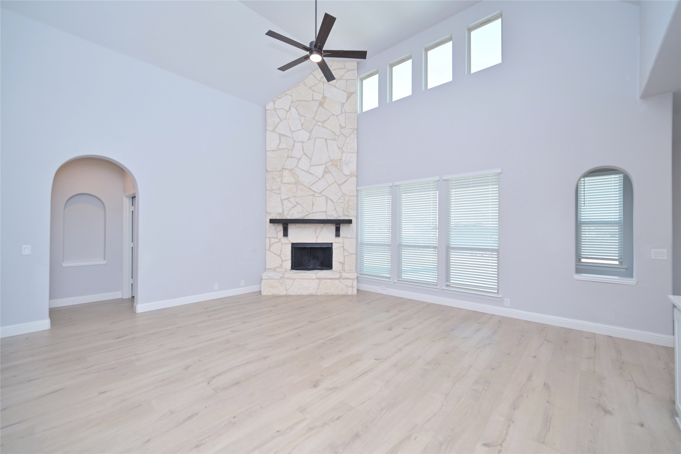 12600 Eagles Bluff Godley TX 76044