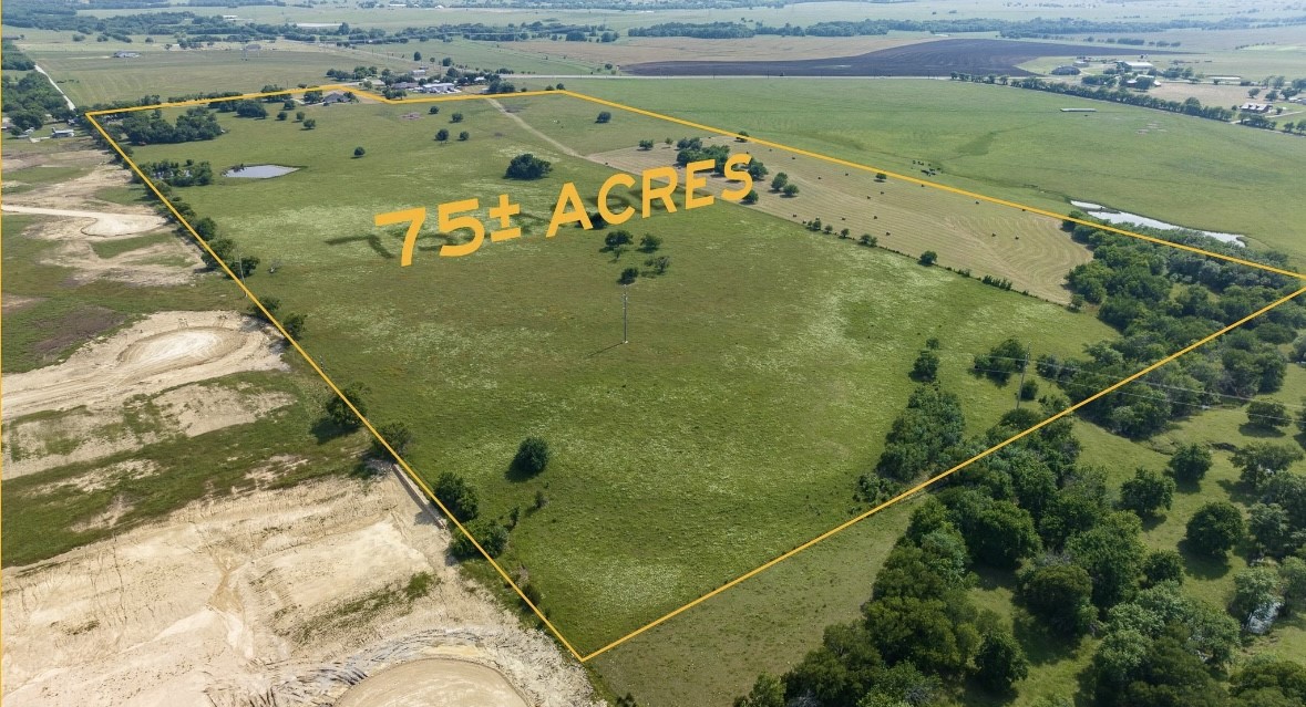 1211 W Fm 922 Valley View TX 76272