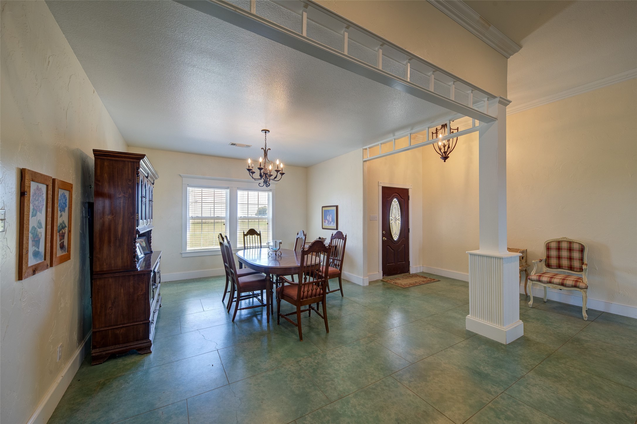1211 W Fm 922 Valley View TX 76272
