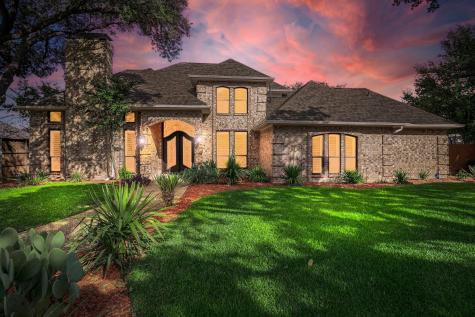 4050 Villa Grove Drive Dallas TX 75287