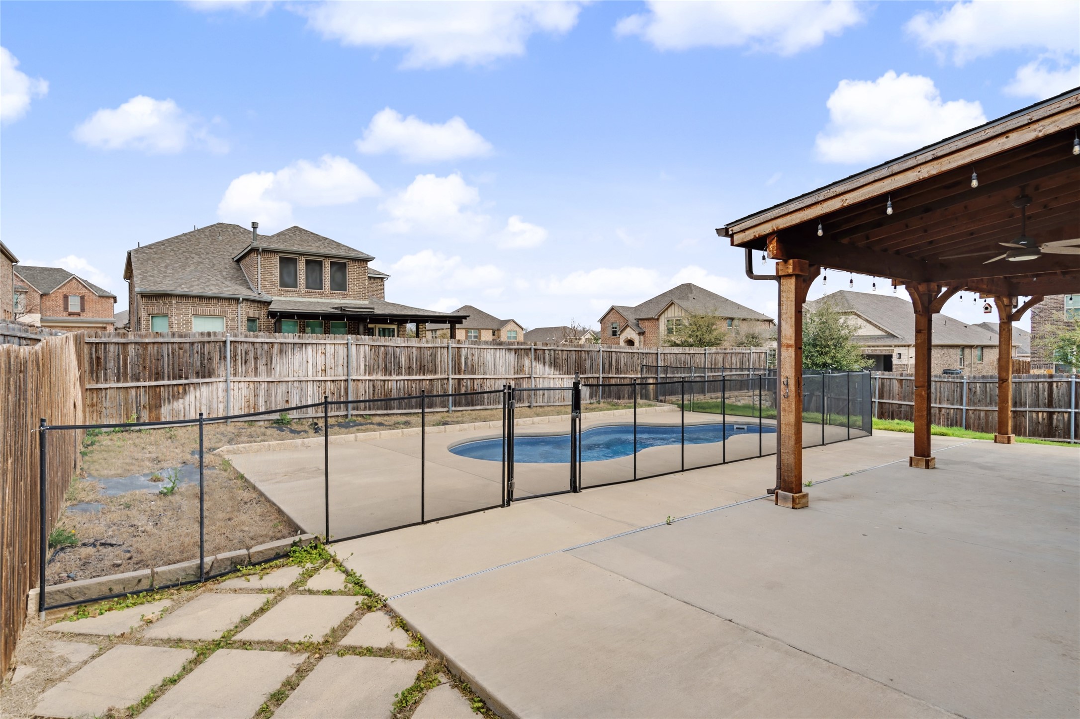 2215 Stanhill Drive Corinth TX 76210
