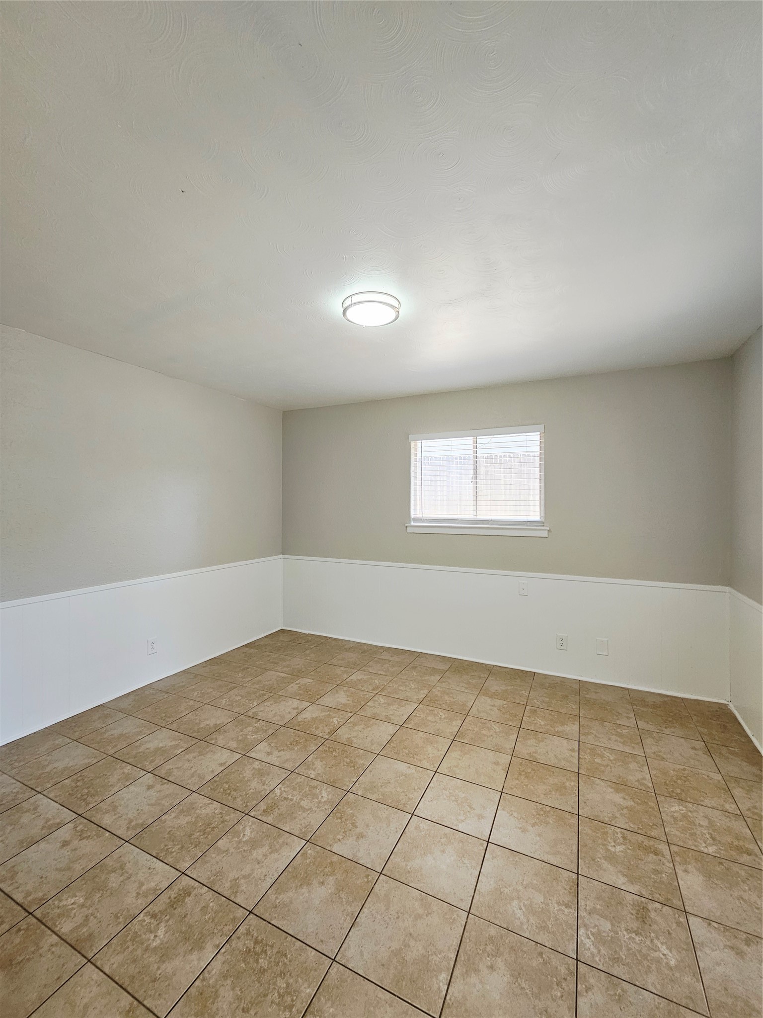 745 W Cedar Street Hurst TX 76053