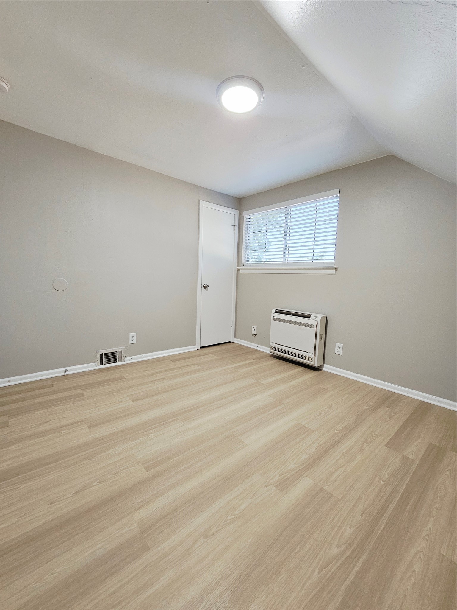 745 W Cedar Street Hurst TX 76053