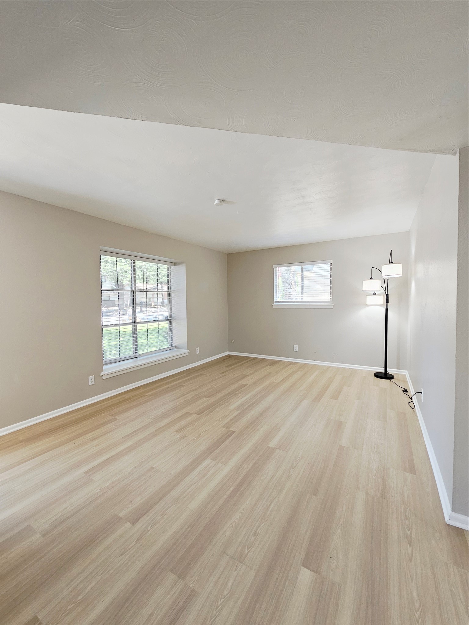 745 W Cedar Street Hurst TX 76053