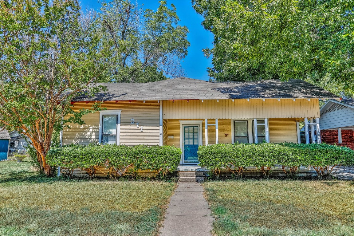 211 E Tennie Street Gainesville TX 76240