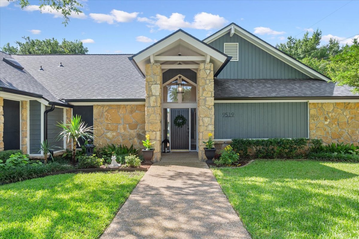9519 Oak Springs Drive Woodway TX 76712