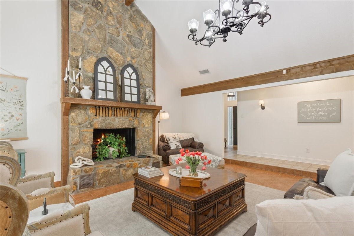 9519 Oak Springs Drive Woodway TX 76712