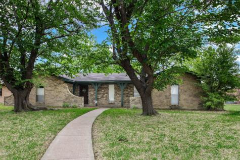 722 Donlee Road Lancaster TX 75134