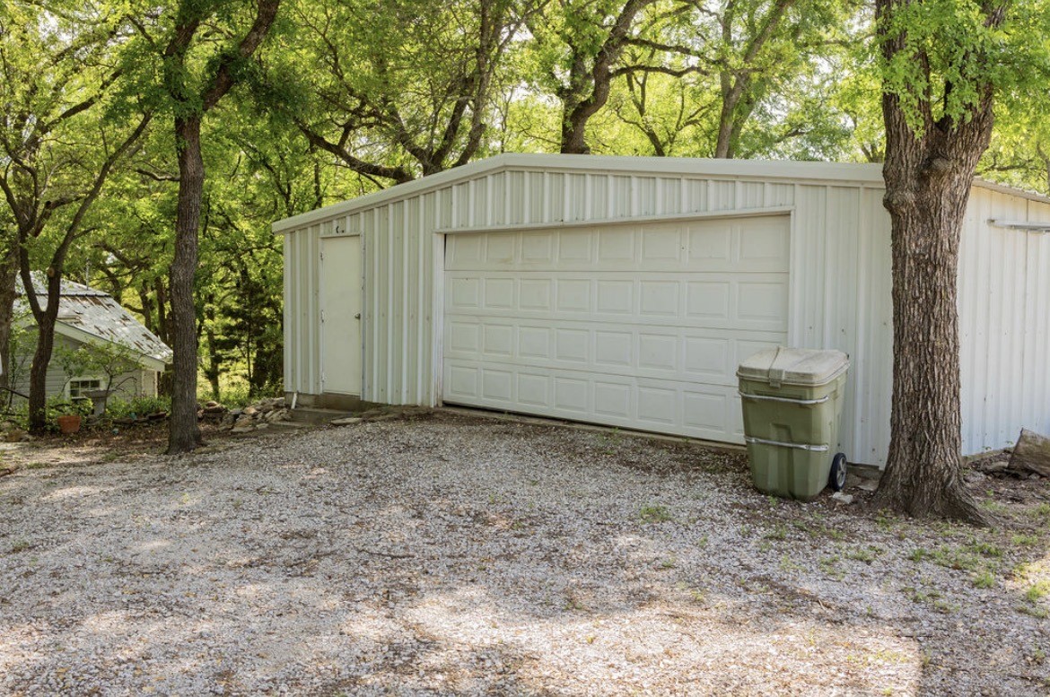 726 County Road 463 Eastland TX 76448