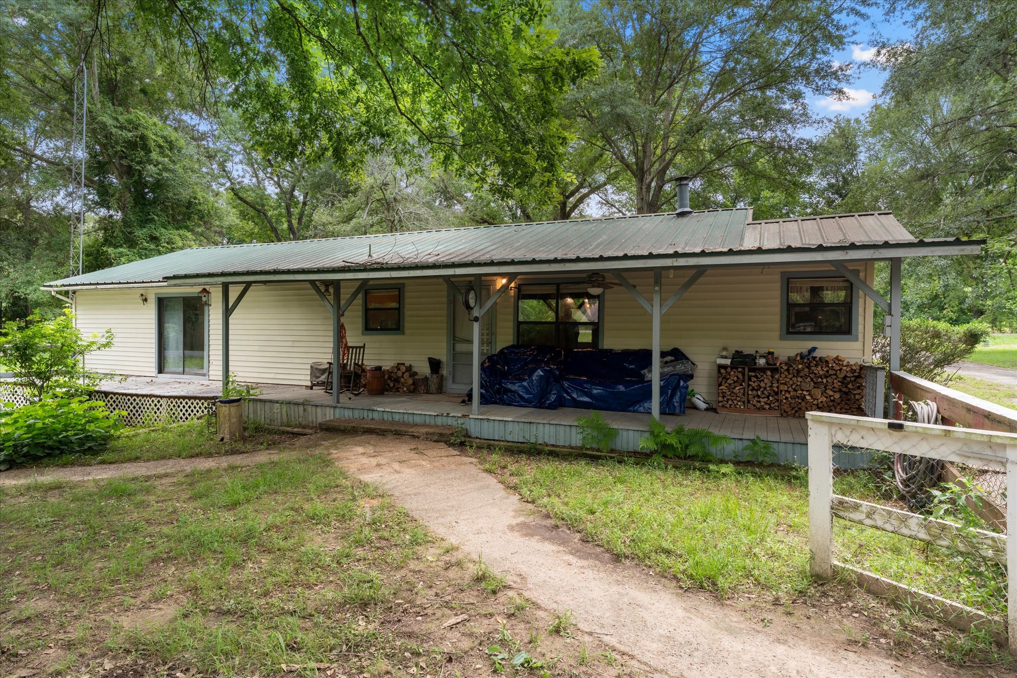 18459 Fm 16 E Winona TX 75792