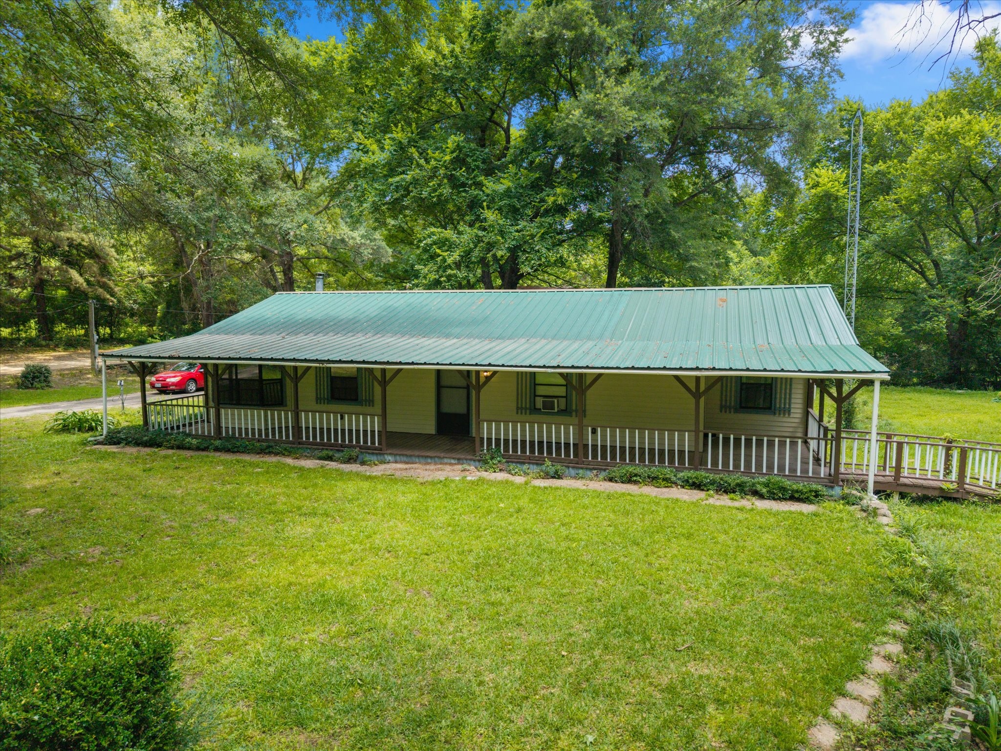 18459 Fm 16 E Winona TX 75792