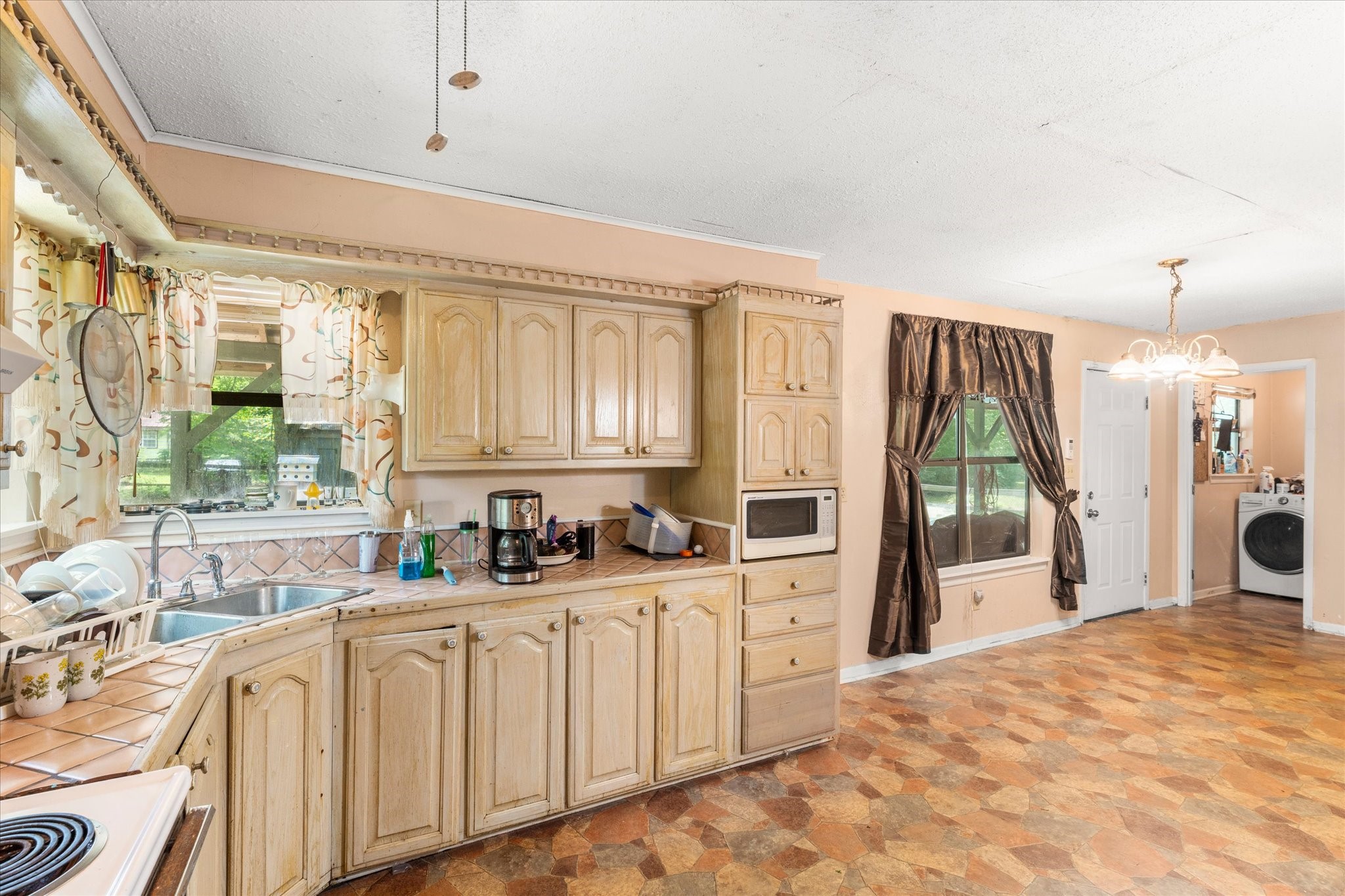 18459 Fm 16 E Winona TX 75792