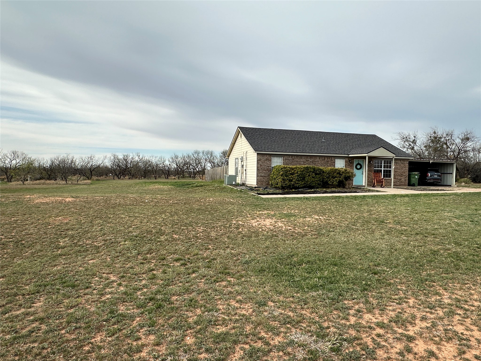 634 Mccartney Lane Tye TX 79563