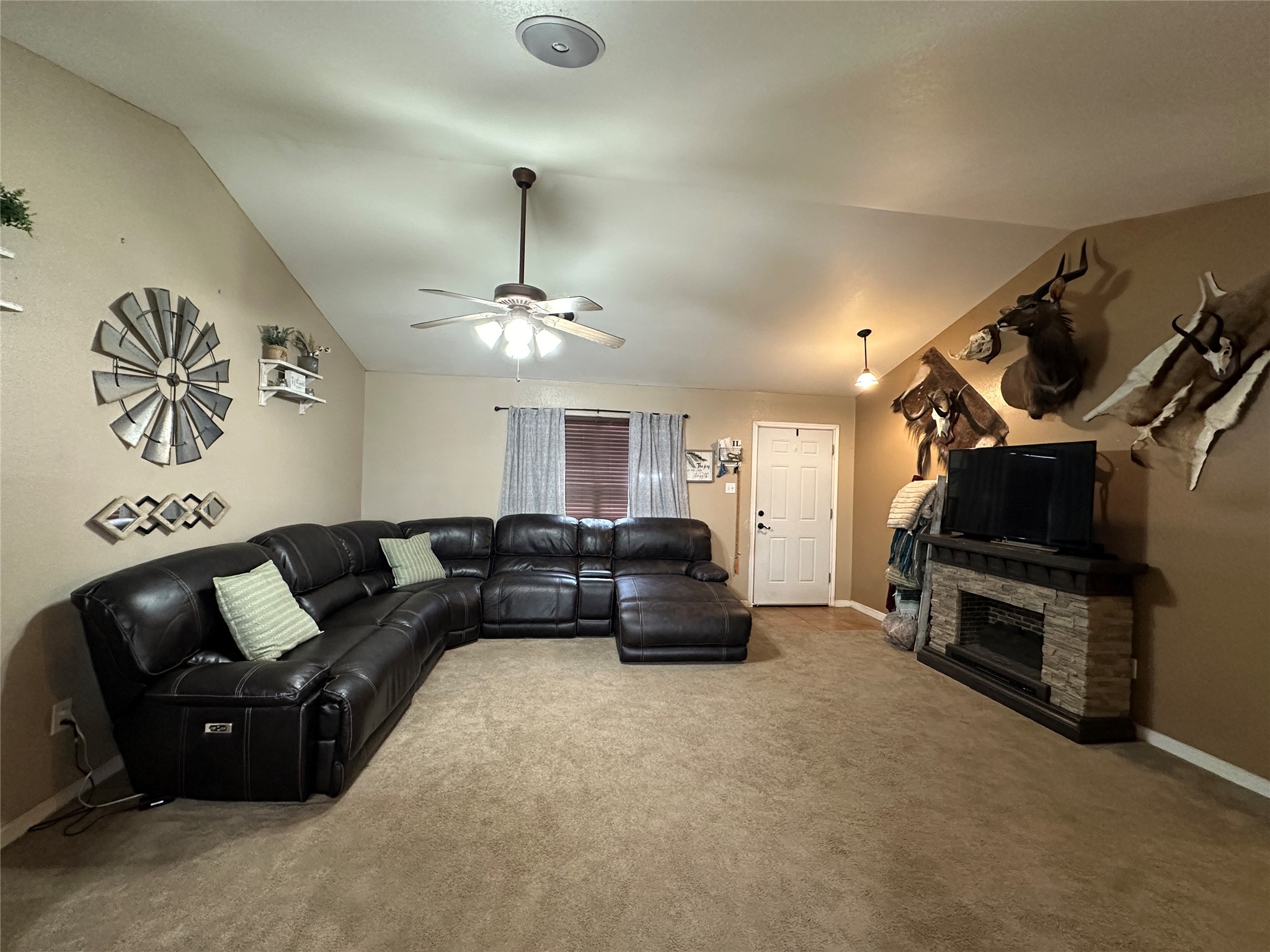 634 Mccartney Lane Tye TX 79563