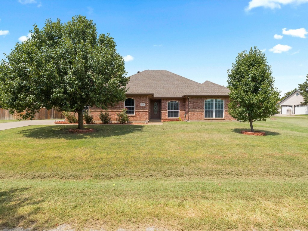 314 Granada Calle Street Granbury TX 76049
